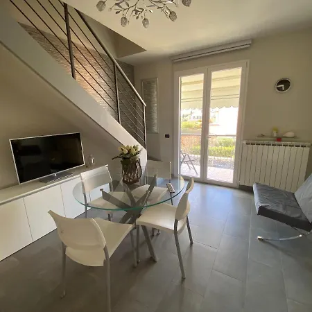 Soluzione Casa - Sea Loa Apartment *