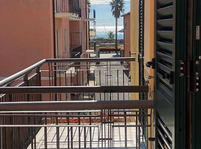 Soluzione Casa - Sea Loa 公寓 洛阿诺